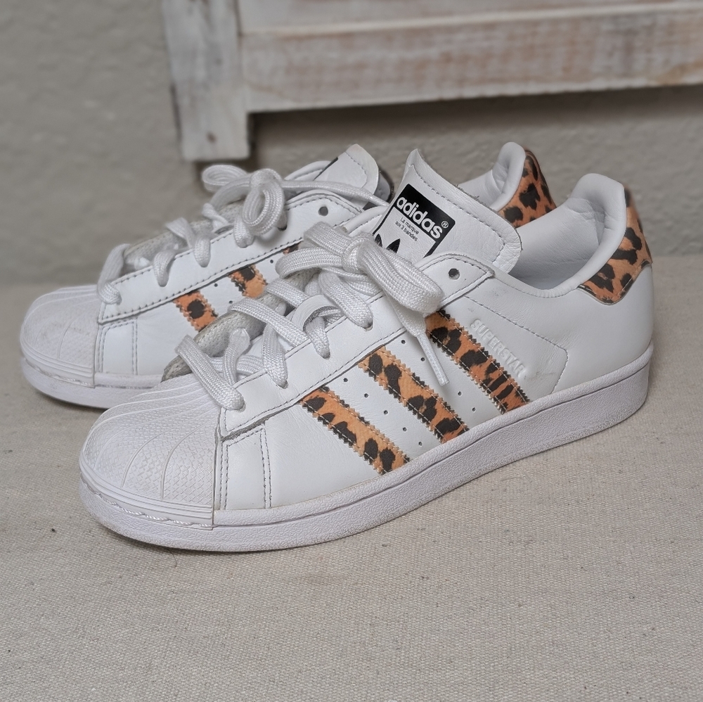 Adidas Superstar Leopard Stripe CQ2514 White Women's size 5 classic rare